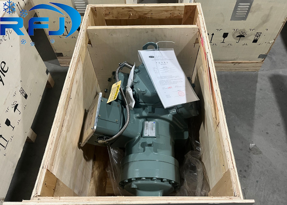 06DM313 Carlyle Compressor Halbhermetischer Kompressor 5 PS 2,1 l Ölfüllung