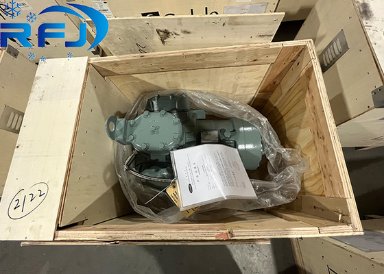 06DR228 Carlyle halbhermetischer Kompressor 7,5 PS 4,5 l Ölfüllung 400 V 50 Hz